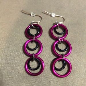 Three tier dangling earrings.